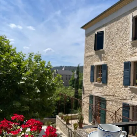 Du Moulin Отель Альмань-ан-Прованс