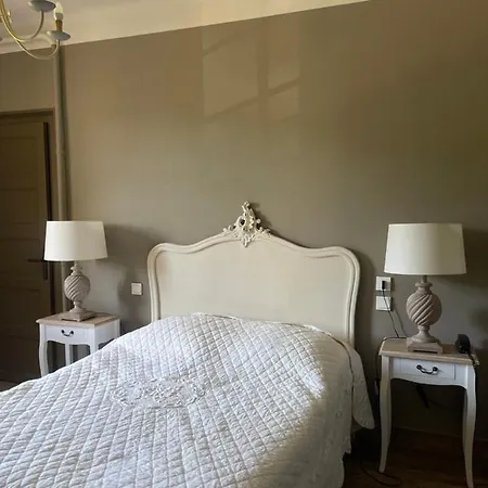 Du Moulin Альмань-ан-Прованс