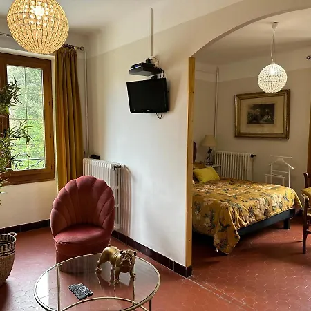 Du Moulin Hotel 3*